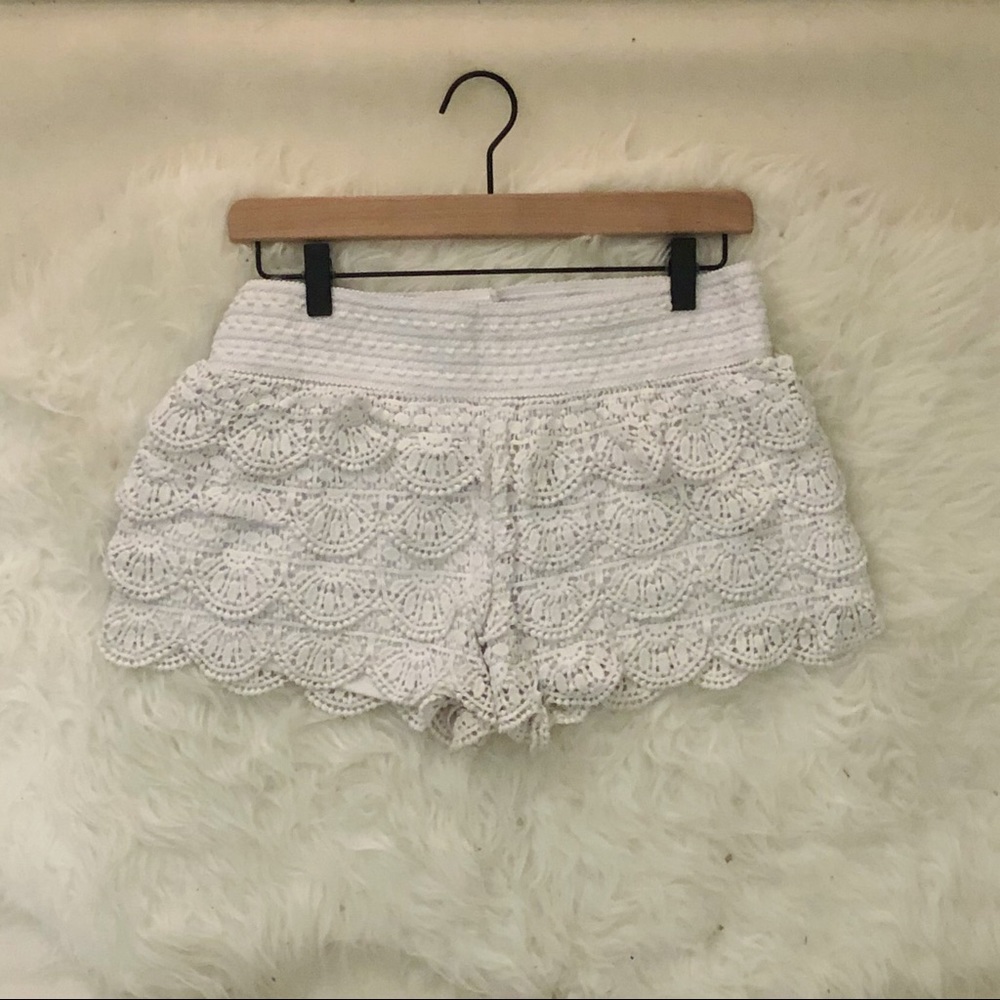 White Crochet Lace Shorts with Elastic Waistband